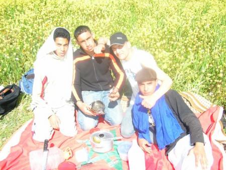 3rafti ila briti dir bhal had photo rasak bazaf...........